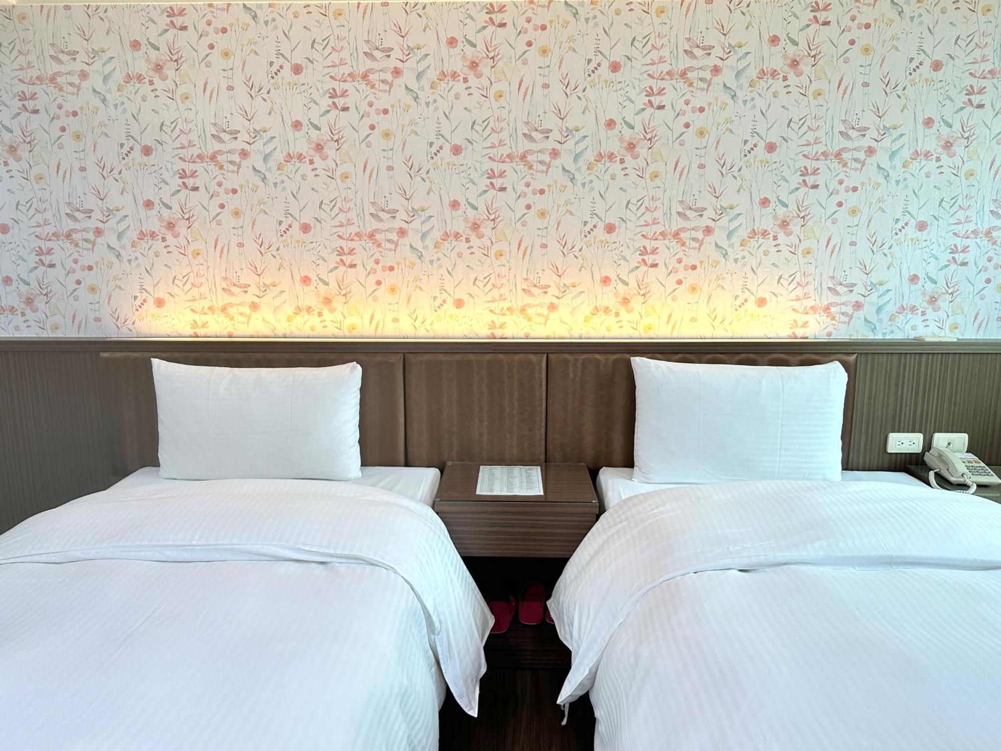 Mei Hotel Taichung Exterior photo